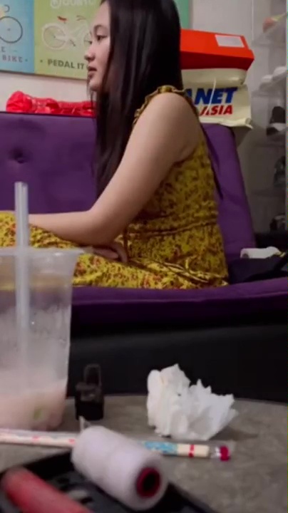 Daster Kuning Di Viral Bikin Adegan Mirip TKW Hongkong